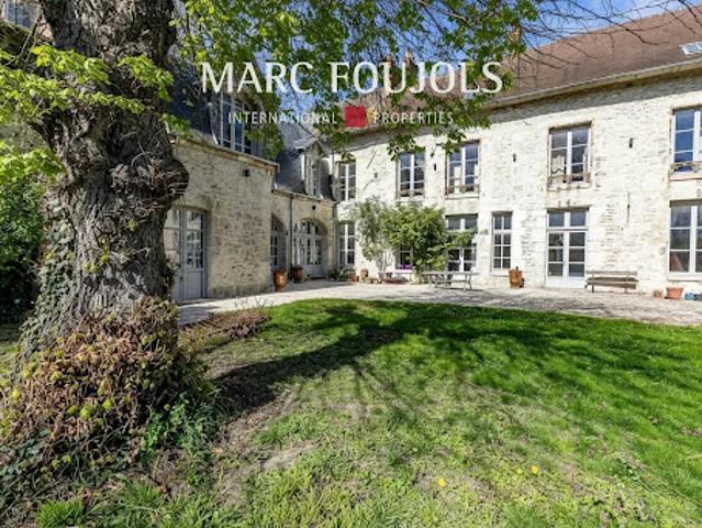 Vente Maison 16 pièces 620 m2 Senlis