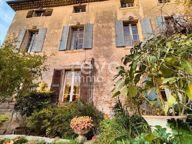 Vente maison 17 pièces Saint Paul Trois Châteaux 26