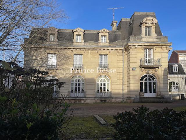 Vente Maison 17 pièces 1000 m2 Bethune