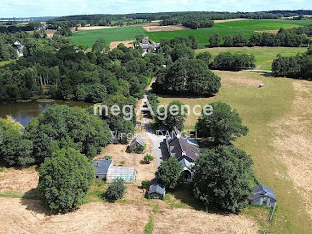 Vente Maison 17 pièces 340 m2 Ploermel