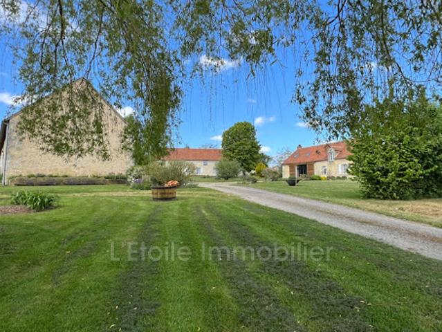 Vente Maison 17 pièces 417 m2 Mortagne au Perche
