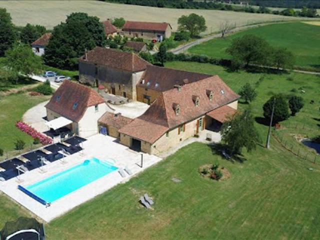 Vente Maison 17 pièces 730 m2 Saint Médard d'Excideuil