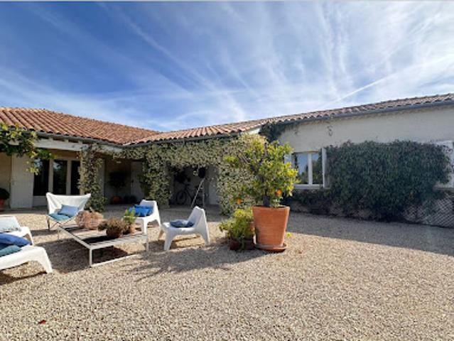 Vente Maison 0 pièces 180 m2 Crillon le Brave