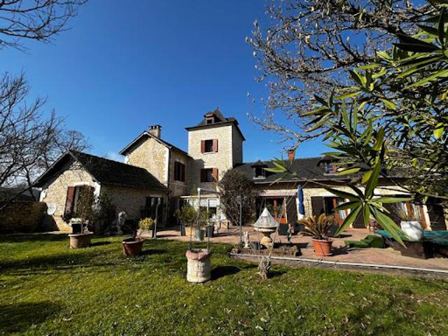 Vente Maison 18 pièces 406 m2 Terrasson Lavilledieu