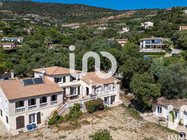 Vente maison 19 pièces Grimaud 83