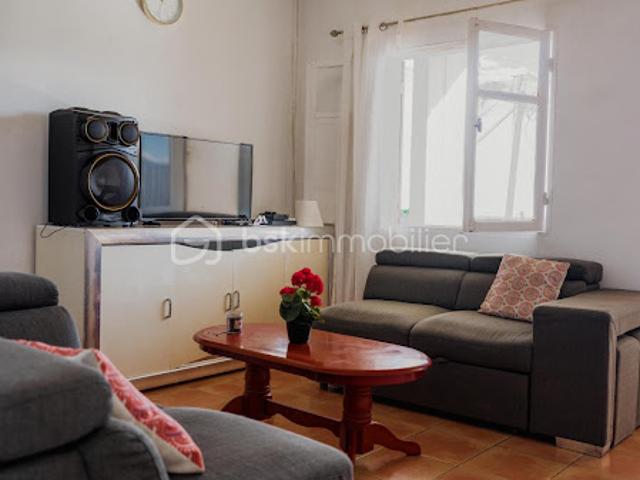 Vente Maison 19 pièces 214 m2 Saint Denis