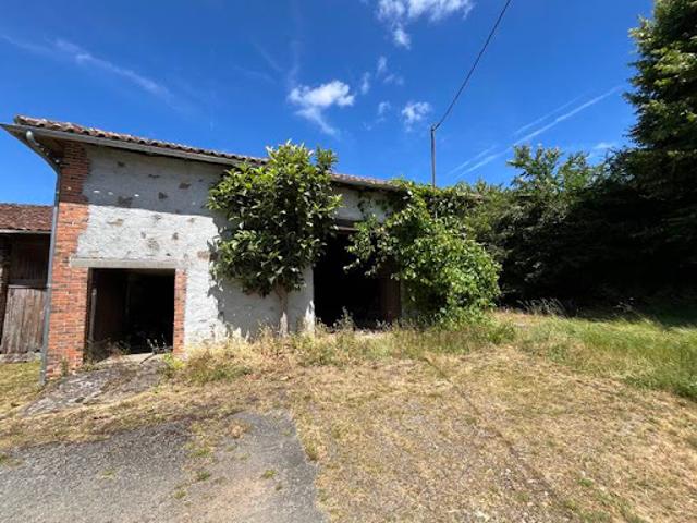 Vente Maison 1 pièce 120 m2 Confolens