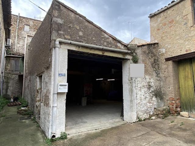 Vente Maison 1 pièce 140 m2 Gabian