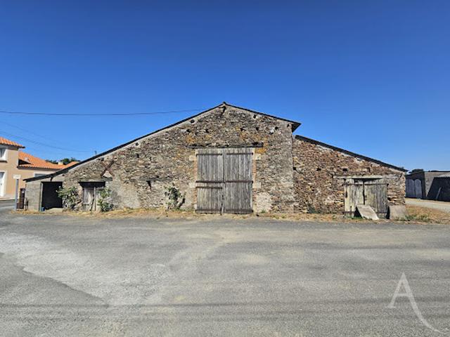 Vente Maison 1 pièce 250 m2 Corcoué sur Logne