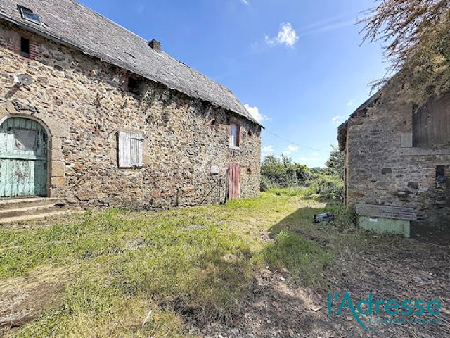 Vente Maison 1 pièce 312 m2 Saint Germain le Fouilloux