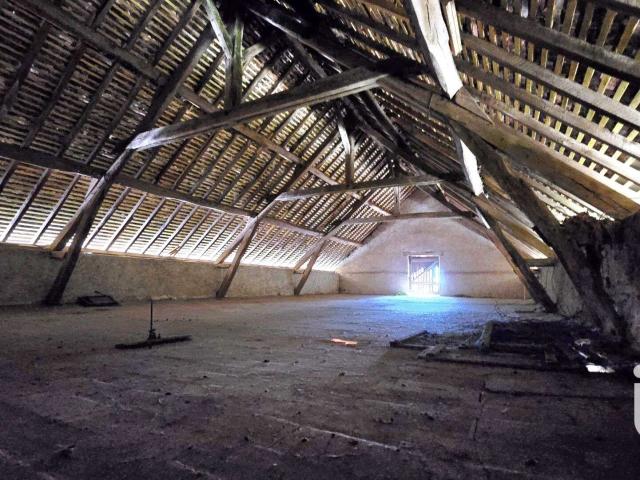 Vente maison 1 pièce Saint Nicolas des Motets 37