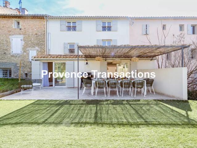 Vente Maison 8 pièces 200 m2 Bédoin