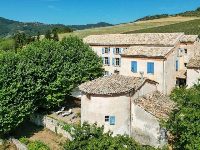 Vente maison 20 pièces Thoard 04
