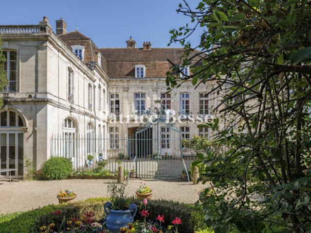 Vente Maison 20 pièces 1150 m2 Auxerre