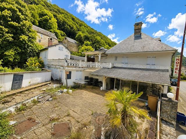 Vente Maison 20 pièces 464 m2 Sarrancolin