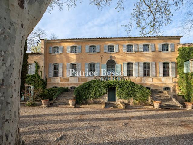 Vente Maison 20 pièces 600 m2 Tarascon
