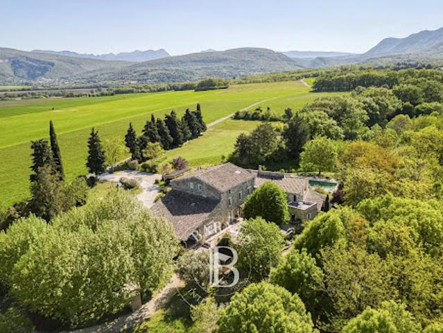 Vente Maison 20 pièces 750 m2 La Bégude de Mazenc