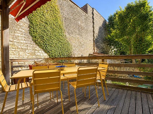 Vente maison 210 m2 BORDEAUX 33300