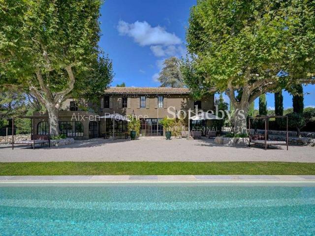 Vente maison 21 pièces Aix en Provence 13