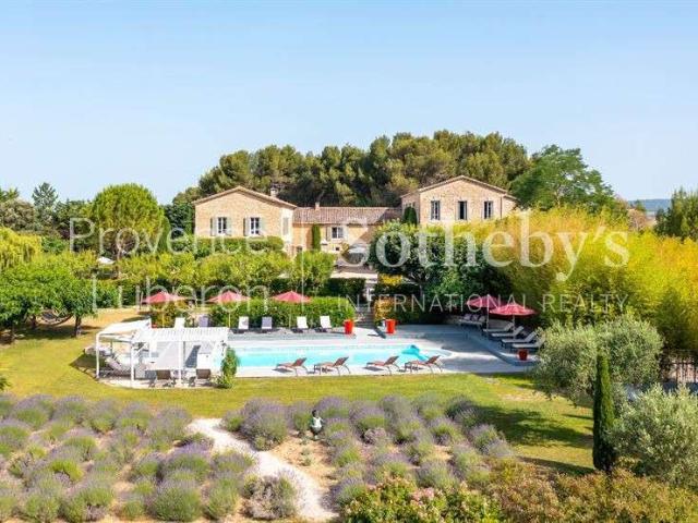 Vente maison 21 pièces Lagnes 84
