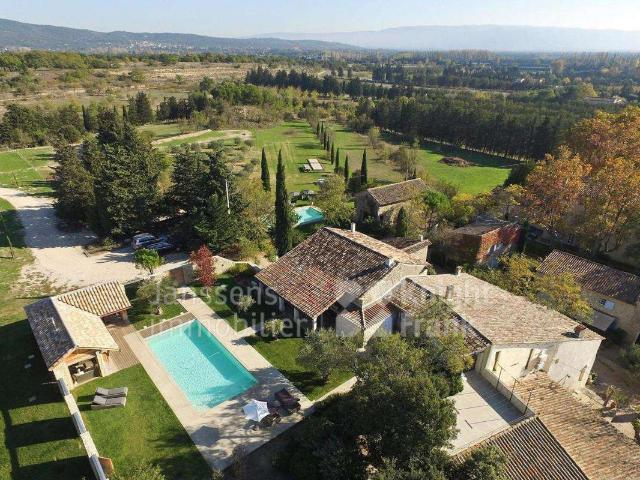 Vente maison 21 pièces L'Isle sur la Sorgue 84