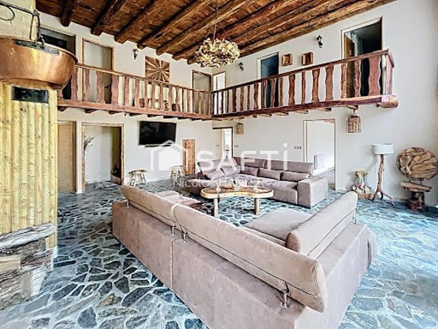 Vente Maison 21 pièces 717 m2 Le Pompidou