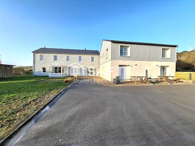 Vente Maison 22 pièces 383 m2 Créances
