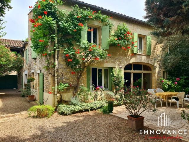 Vente maison 240 M2 parcelle de750m² piscine 8*4 calme sans vis