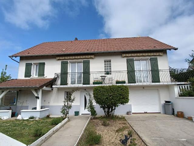 Vente Maison 2 pièces 149 m2 Saint Yrieix la Perche