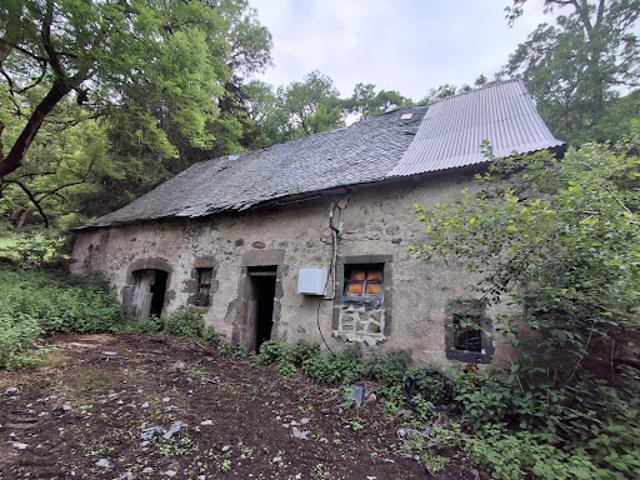 Vente Maison 2 pièces 200 m2 Cheylade