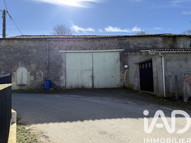 Vente Maison 2 pièces 250 m2 Saint Germain de Marencennes