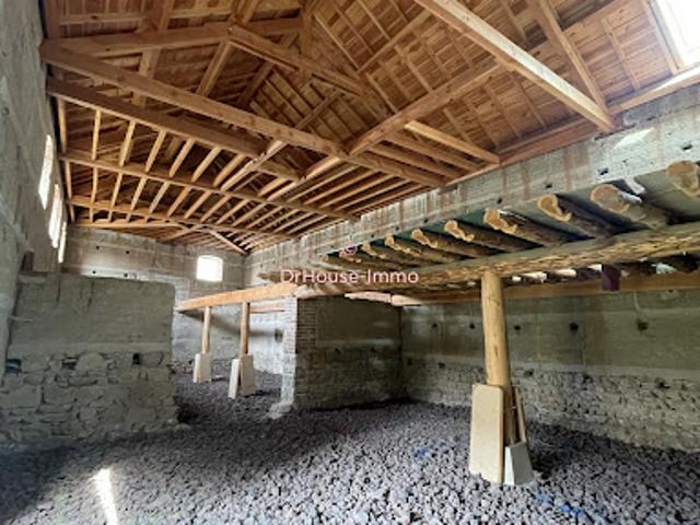 Vente Maison 2 pièces 280 m2 Champdieu