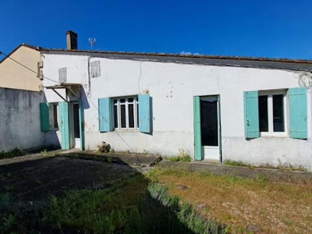 Vente Maison 2 pièces 67 m2 Saint Seurin sur l'Isle