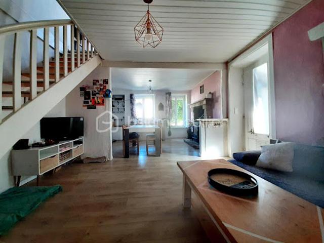 Vente Maison 3 pièces 80 m2 Saint Martin de Jussac
