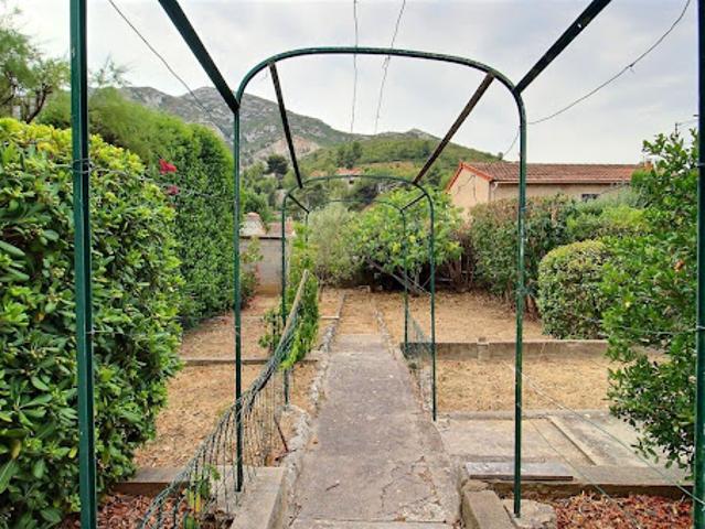 Vente Maison 2 pièces 85.85 m2 Marseille 10ème