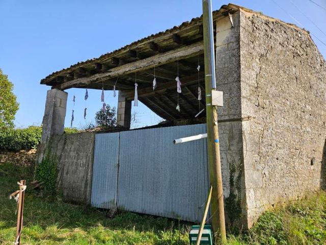 Vente maison 2 pièces Saint Dizant du Gua 17