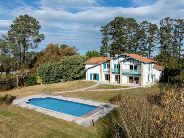 Vente Maison 9 pièces 312 m2 Arcangues