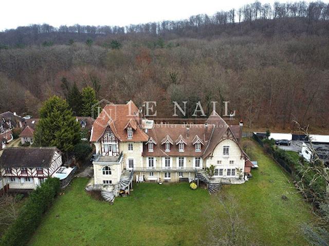 Vente Manoir 32 pièces 1315 m2 Compiegne