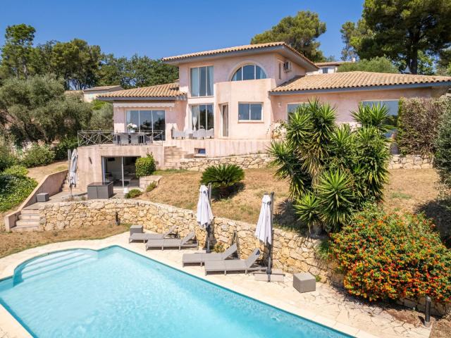 Vente maison 7 Pièce s 227m² Valbonne