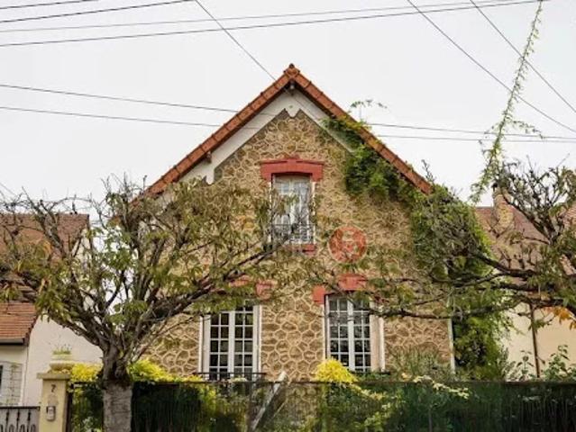 Vente Maison 7 pièces 105 m2 Clichy sous Bois