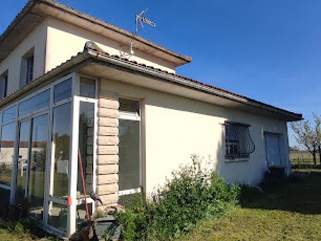 Vente Maison 7 pièces 118 m2 Chenac Saint Seurin d'Uzet