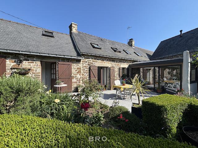 Vente Maison 7 pièces 119 m2 Saint Guyomard