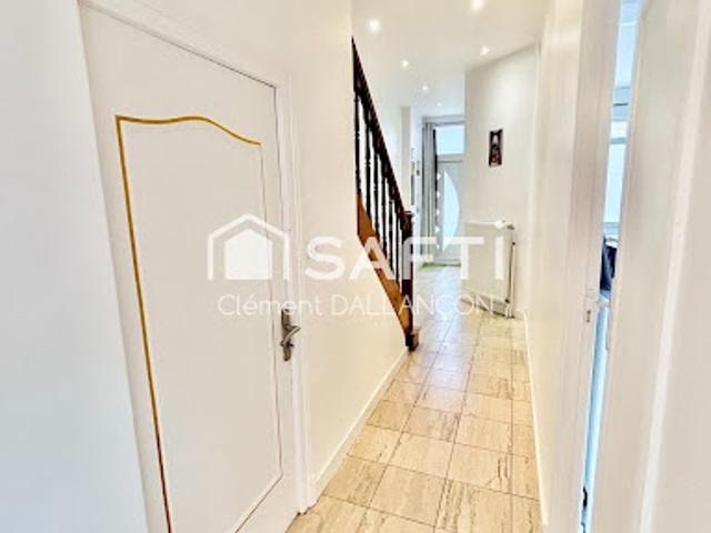 Vente Maison 7 pièces 126 m2 Saint Quentin