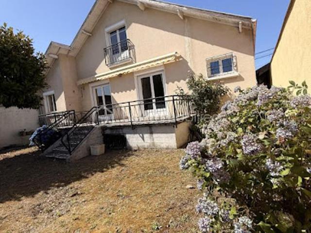 Vente Maison 7 pièces 127 m2 Tarbes