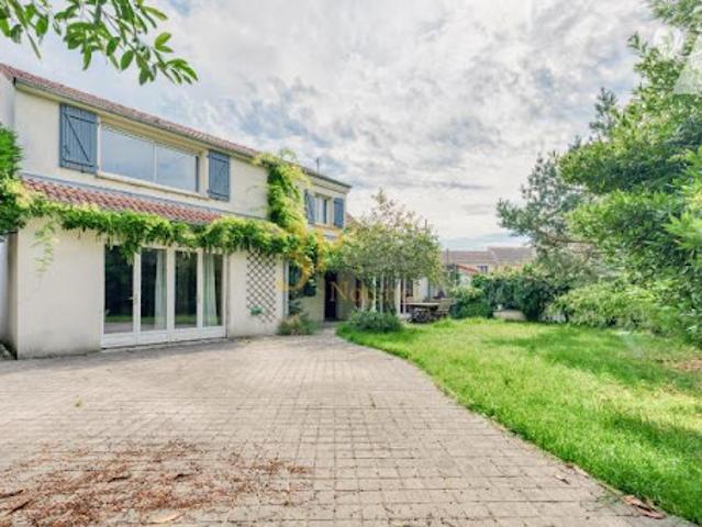 Vente Maison 7 pièces 120 m2 Clichy sous Bois