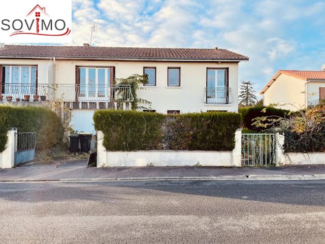 Vente Maison 7 pièces 120 m2 Confolens