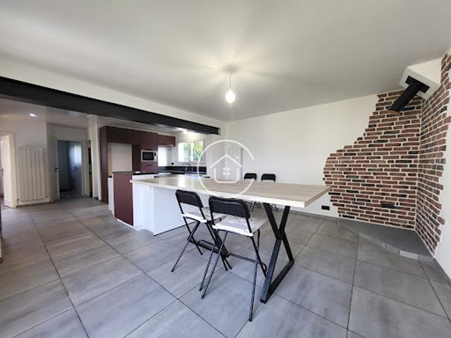 Vente Maison 7 pièces 120 m2 Villebarou