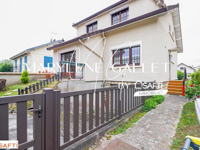 Vente Maison 7 pièces 121 m2 Acheres
