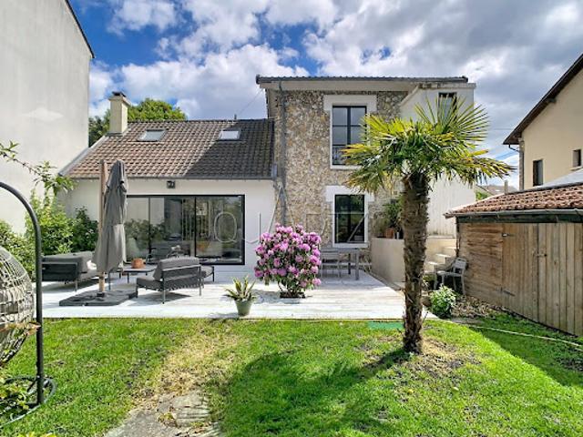 Vente Maison 7 pièces 121 m2 Le chesnay