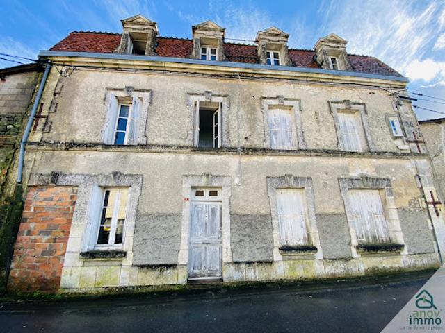 Vente Maison 7 pièces 134.36 m2 Montmoreau Saint Cybard